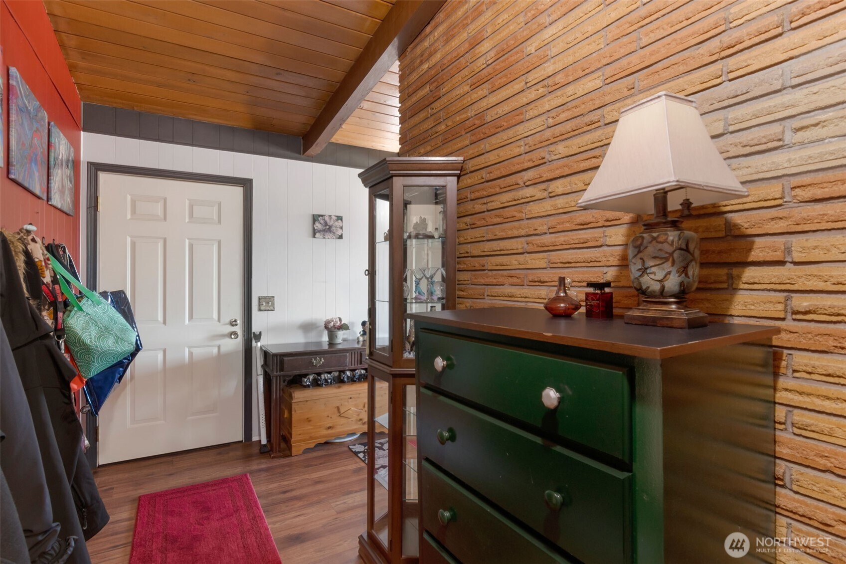 Oak Harbor, Washington, 98277, United States, 4 Bedrooms Bedrooms, ,1 BathroomBathrooms,Residential,For Sale,1931511