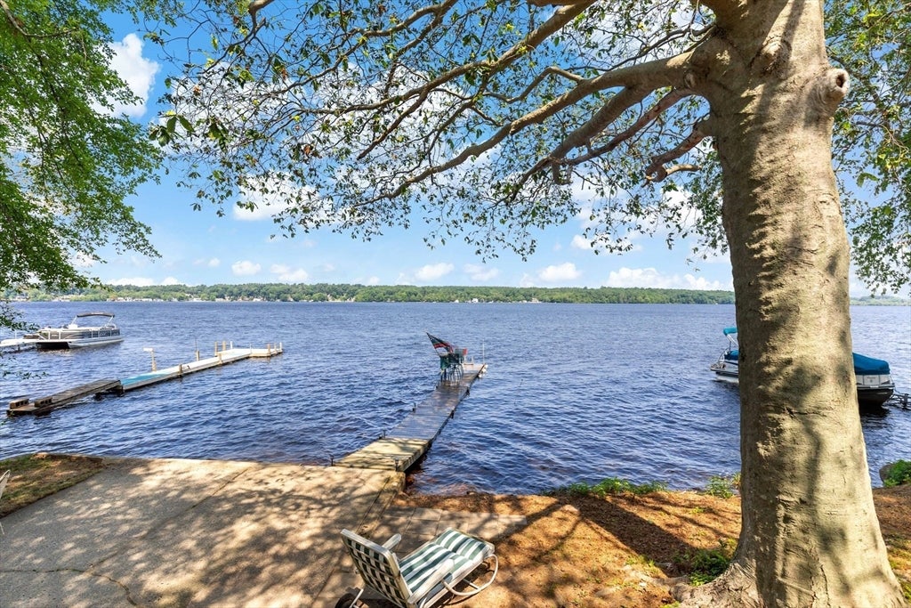 Lakeville, Massachusetts, 02347, United States, 2 Bedrooms Bedrooms, ,1 BathroomBathrooms,Residential,For Sale,1924540