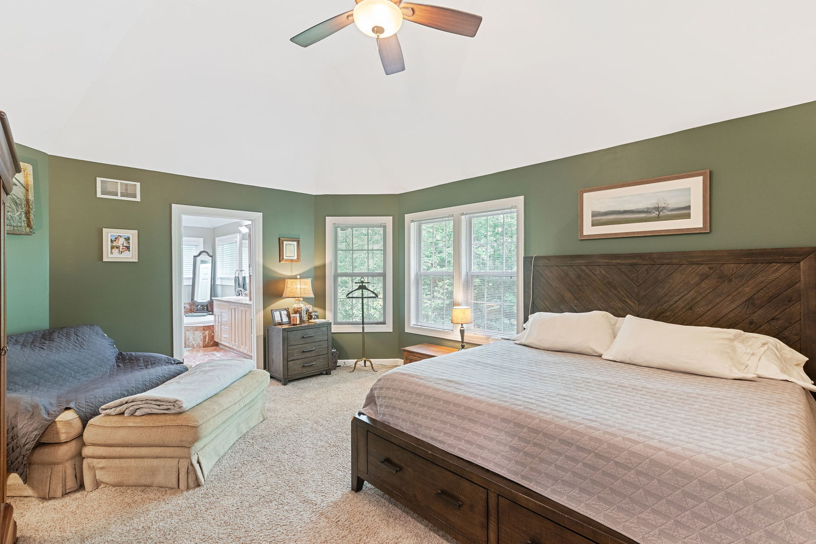 Spring Grove, Illinois, 60081, United States, 4 Bedrooms Bedrooms, ,4 BathroomsBathrooms,Residential,For Sale,1906702