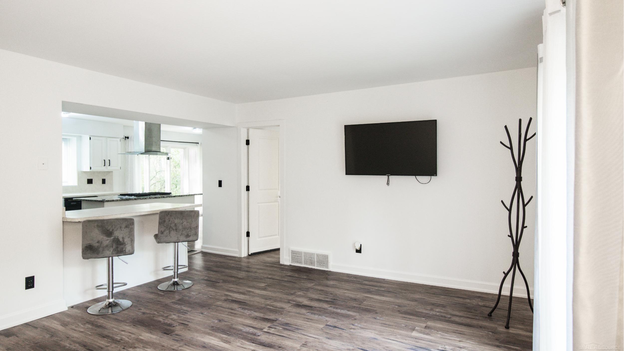 Columbus, Michigan, 48063, United States, 3 Bedrooms Bedrooms, ,3 BathroomsBathrooms,Residential,For Sale,1974296