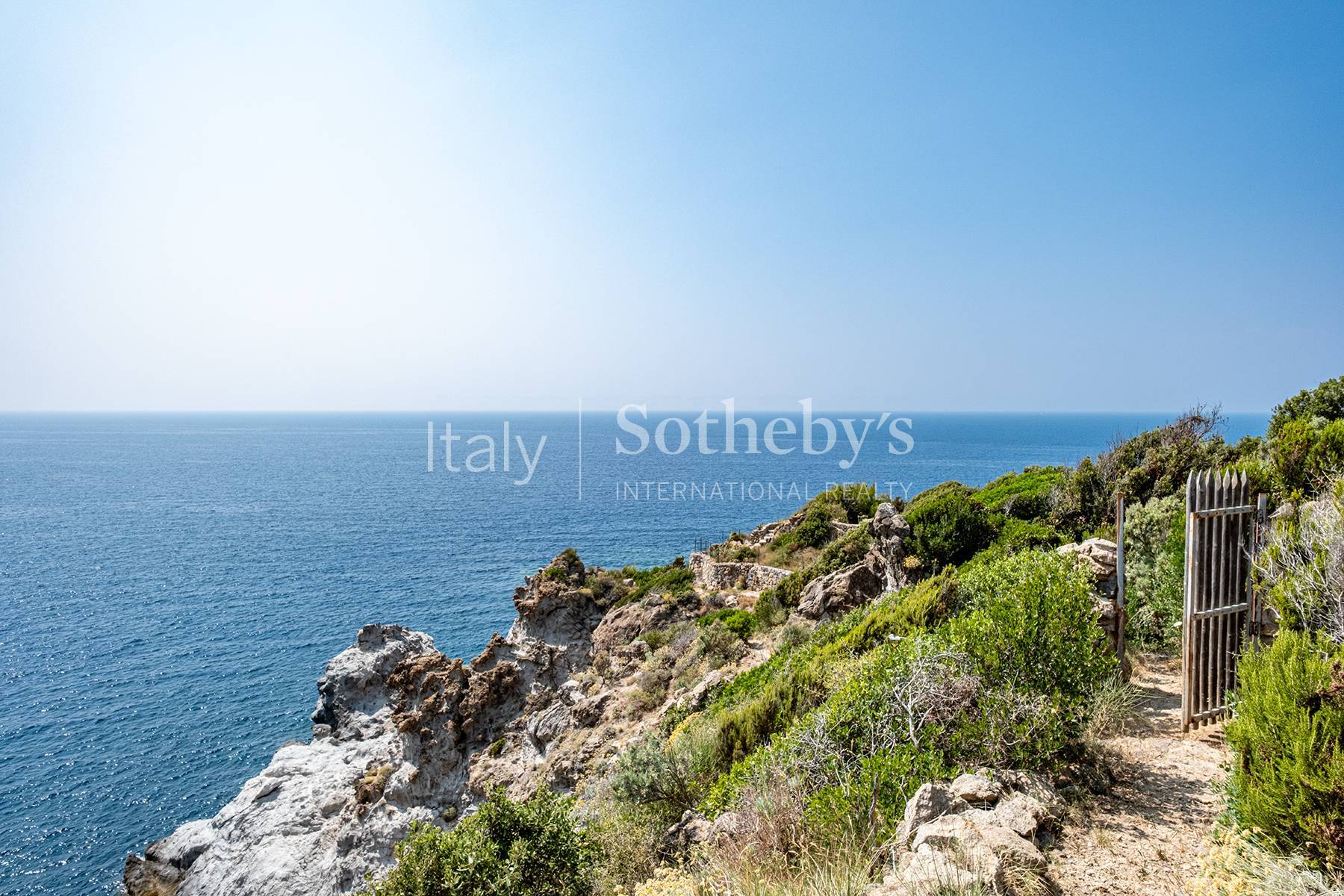  Charming seafront villa in Punta Caruso - 物件實景