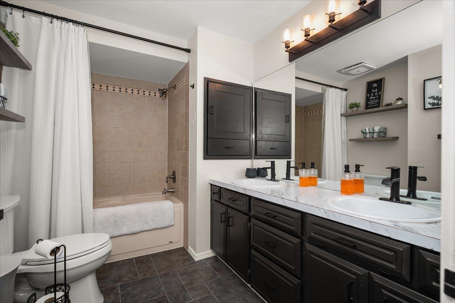 Colbert, Washington, 99005, United States, 5 Bedrooms Bedrooms, ,3 BathroomsBathrooms,Residential,For Sale,1998044