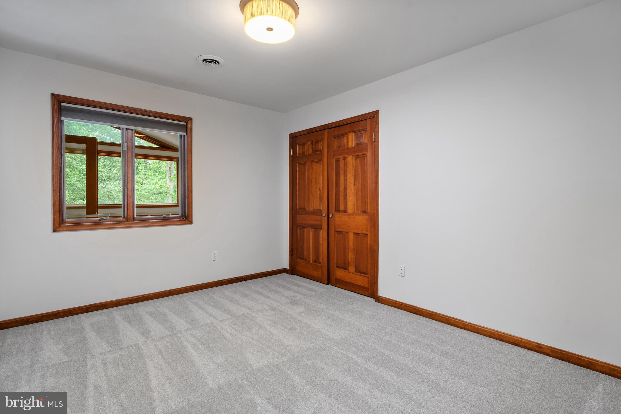 La Plata, Maryland, 20646, United States, 5 Bedrooms Bedrooms, ,4 BathroomsBathrooms,Residential,For Sale,1994243