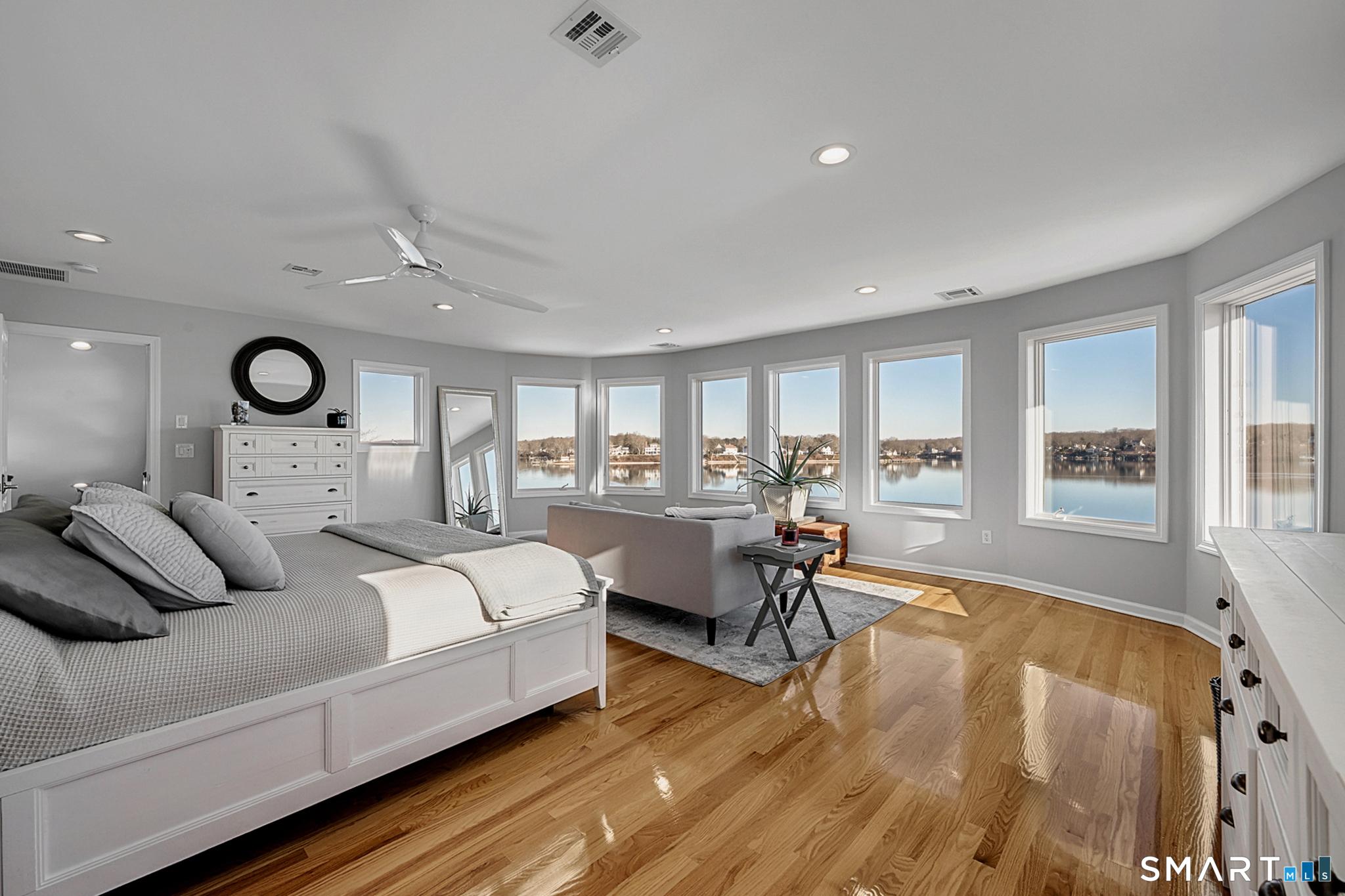 East Lyme, Connecticut, 06357, United States, 3 Bedrooms Bedrooms, ,3 BathroomsBathrooms,Residential,For Sale,2010787