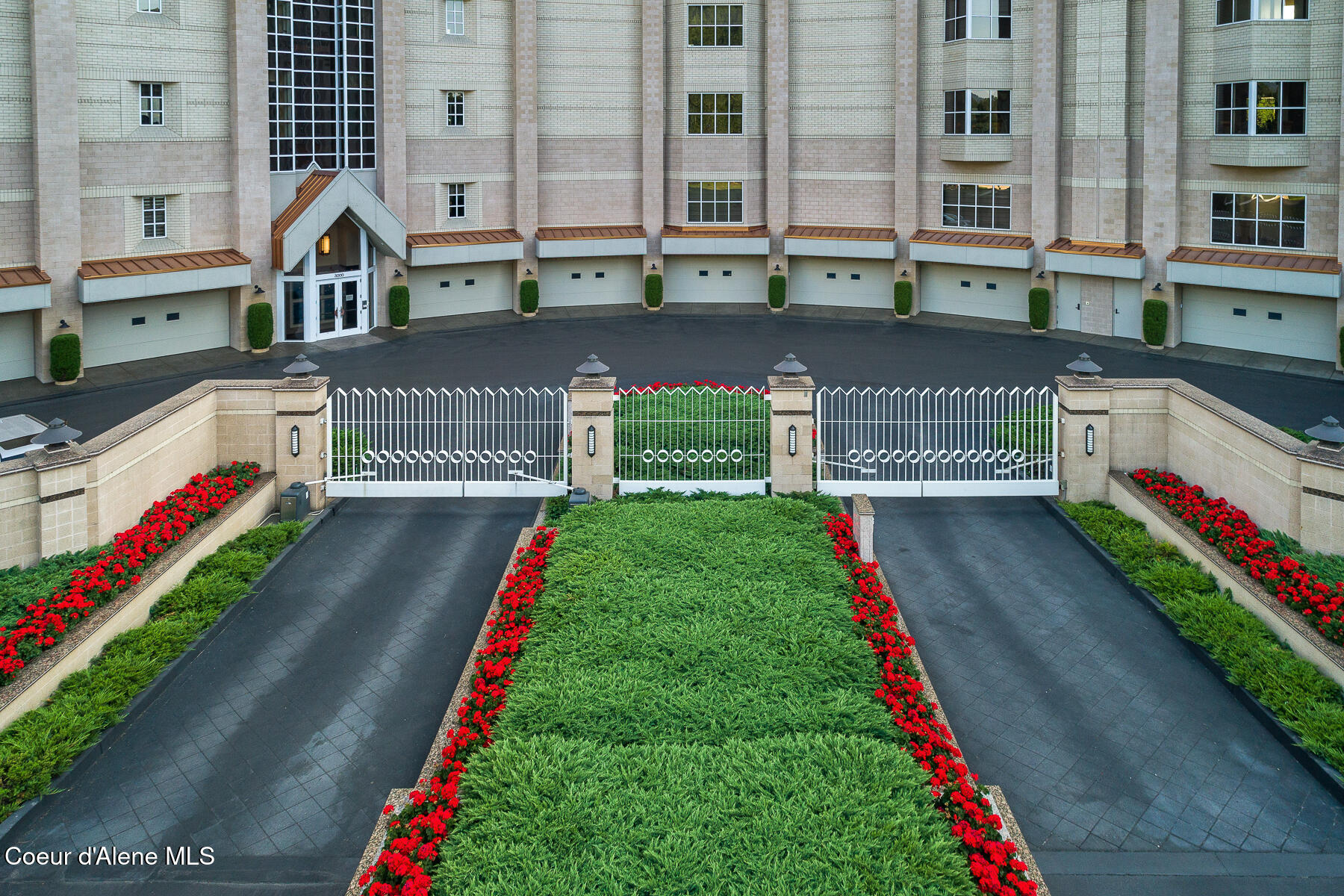 Coeur d'Alene, Idaho, 83814, United States, 4 Bedrooms Bedrooms, ,Residential,For Sale,2010702