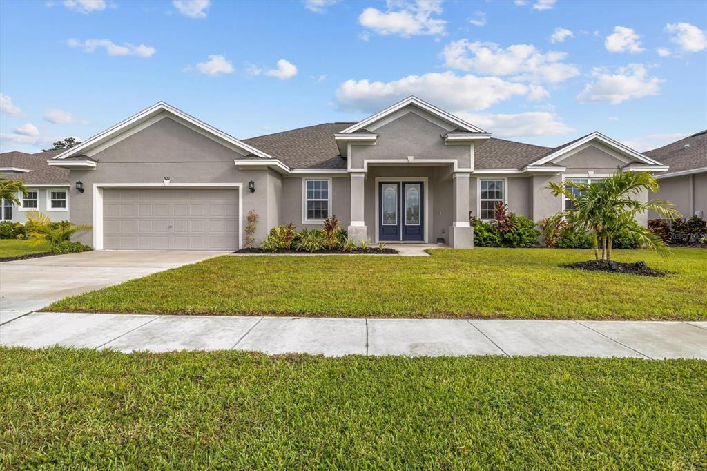 Winter Haven, Florida, 33881, United States, 4 Bedrooms Bedrooms, ,3 BathroomsBathrooms,Residential,For Sale,1957655