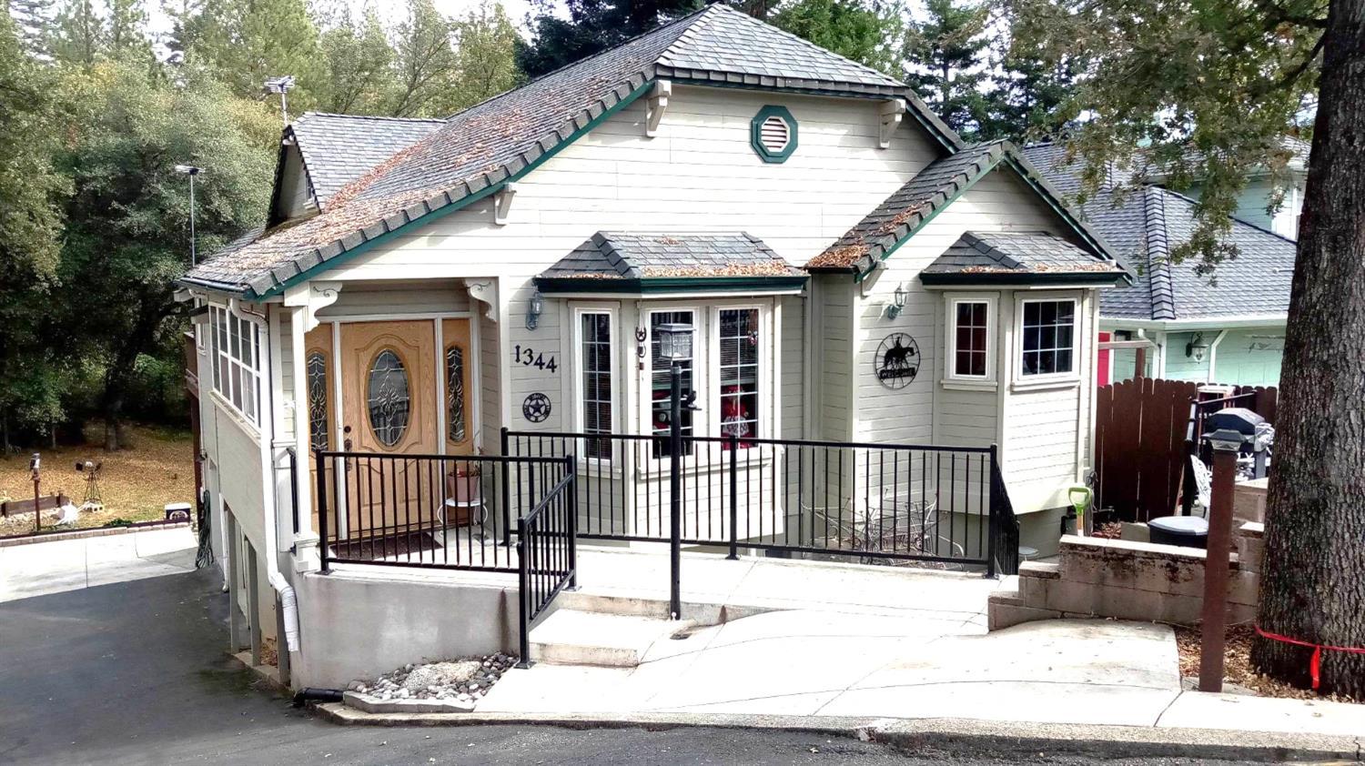 Placerville, California, 95667, United States, 3 Bedrooms Bedrooms, ,2 BathroomsBathrooms,Residential,For Sale,1987340