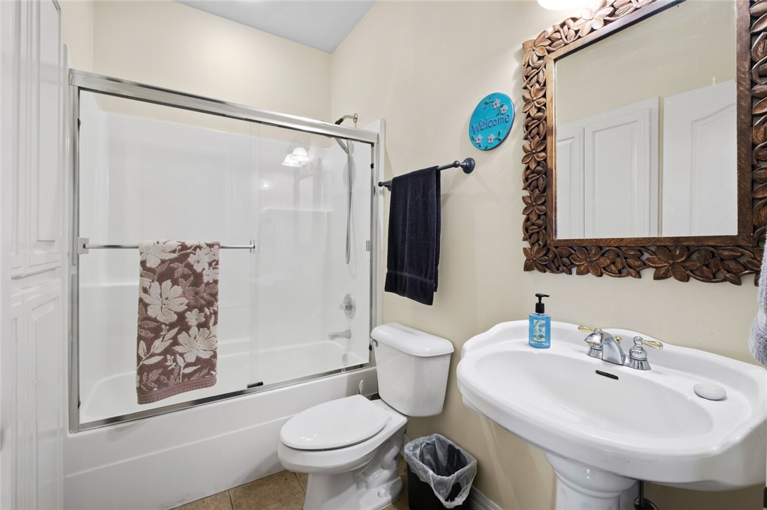 Rogers, Arkansas, 72758, United States, 4 Bedrooms Bedrooms, ,3 BathroomsBathrooms,Residential,For Sale,1821426