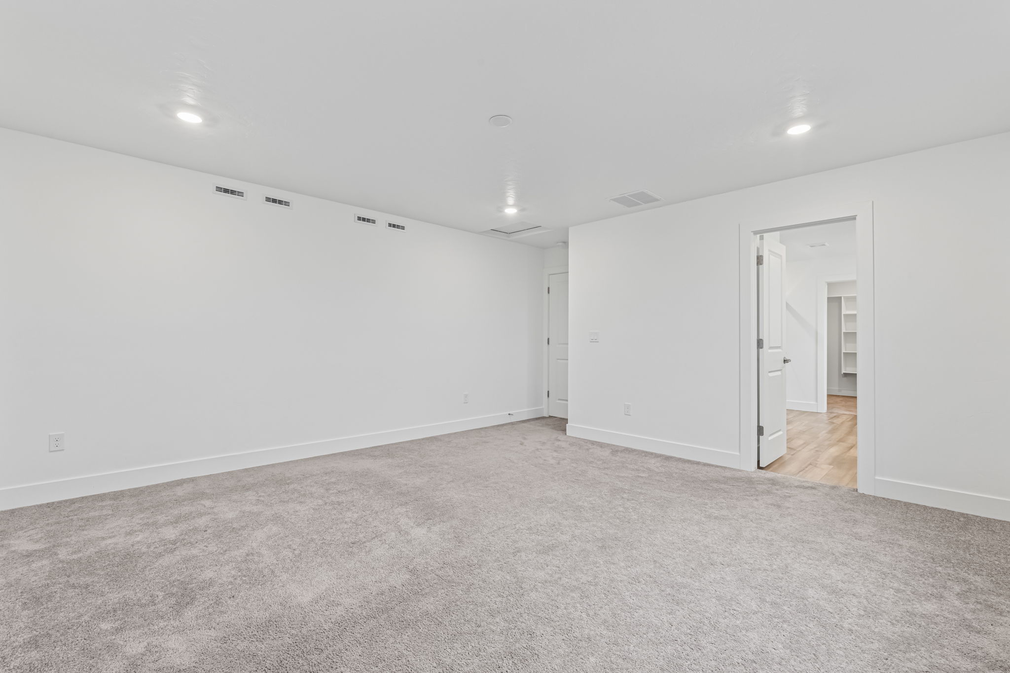 Caldwell, Idaho, 83607, United States, 4 Bedrooms Bedrooms, ,3 BathroomsBathrooms,Residential,For Sale,2005985