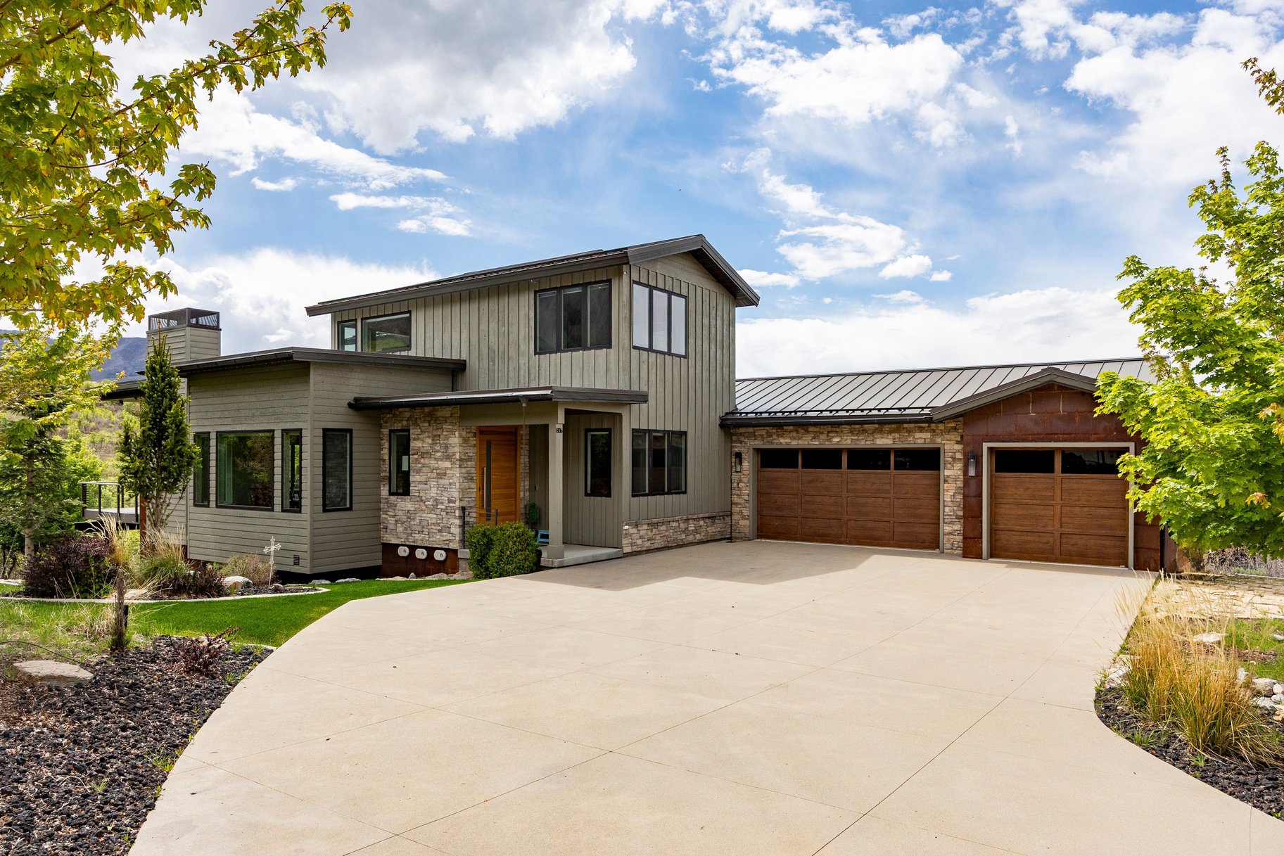  Mountain Contemporary Masterpiece with Panoramic Summit Creek Views - 物件實景