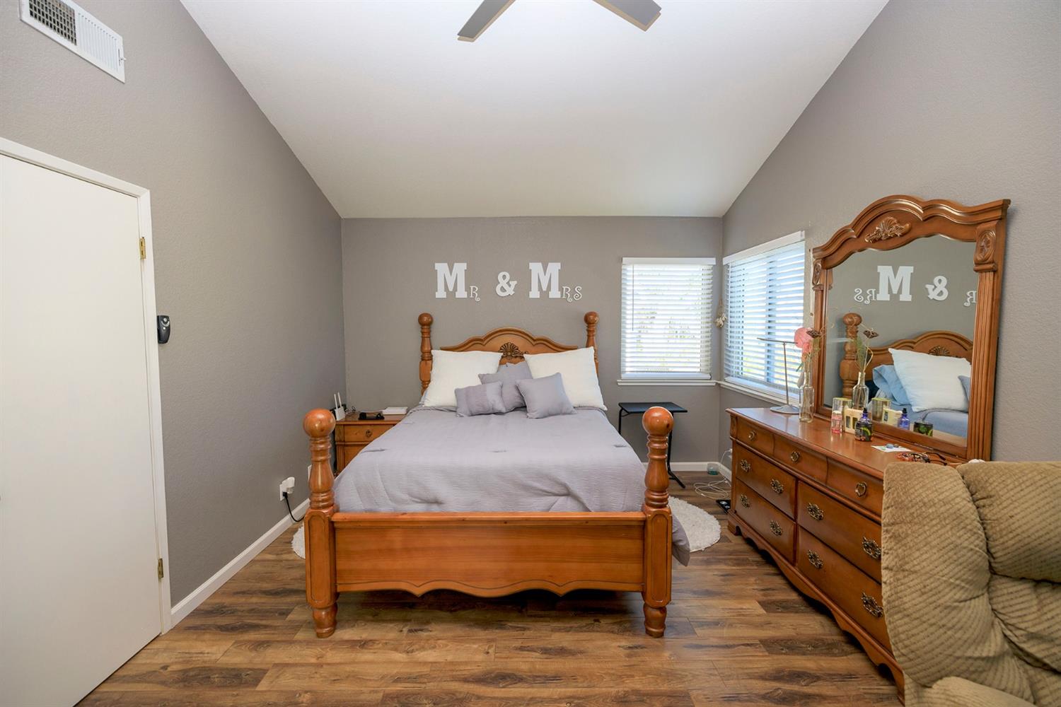 Tracy, California, 95376, United States, 4 Bedrooms Bedrooms, ,3 BathroomsBathrooms,Residential,For Sale,1980511