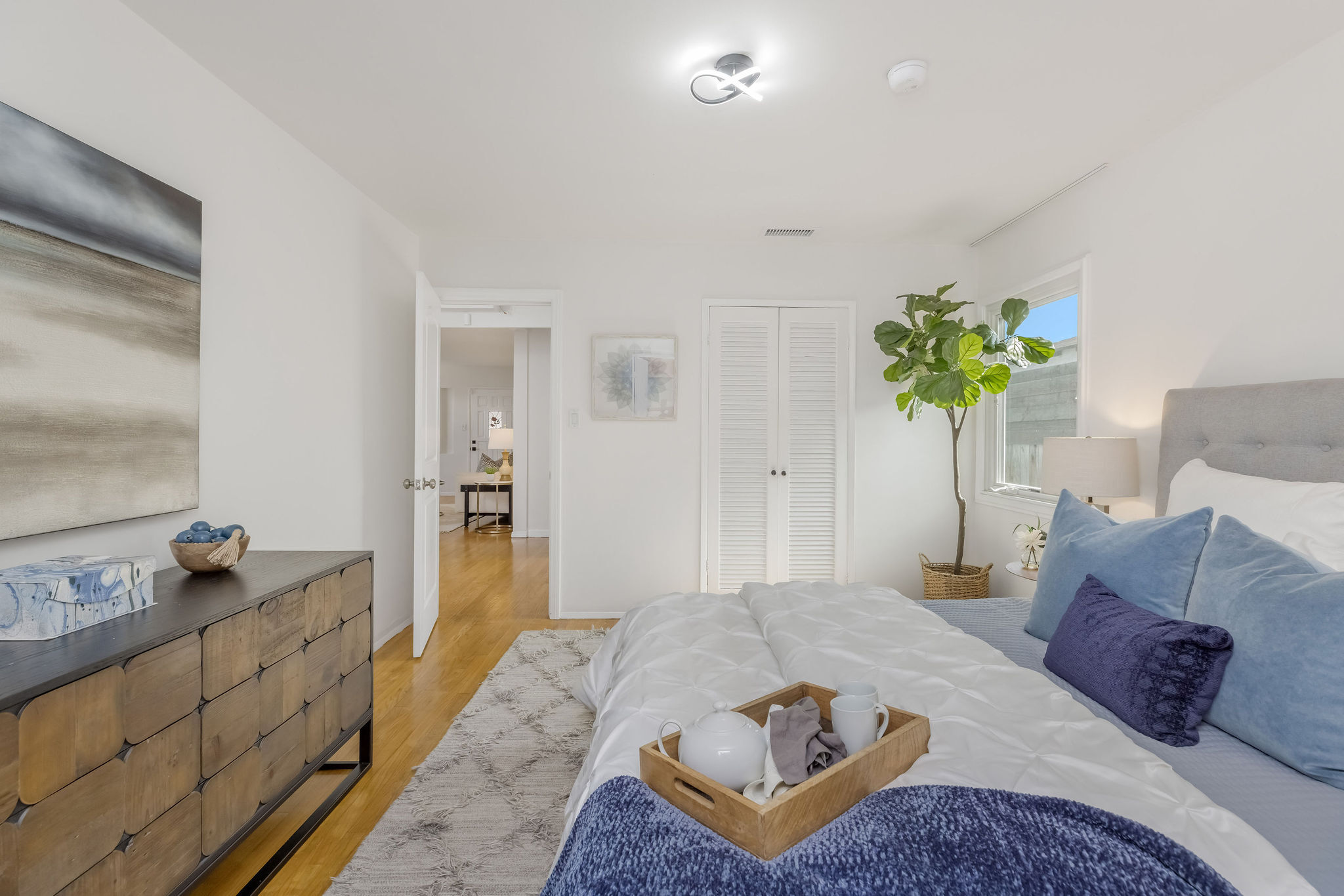  4931 Coolidge Ave - 物件實景
