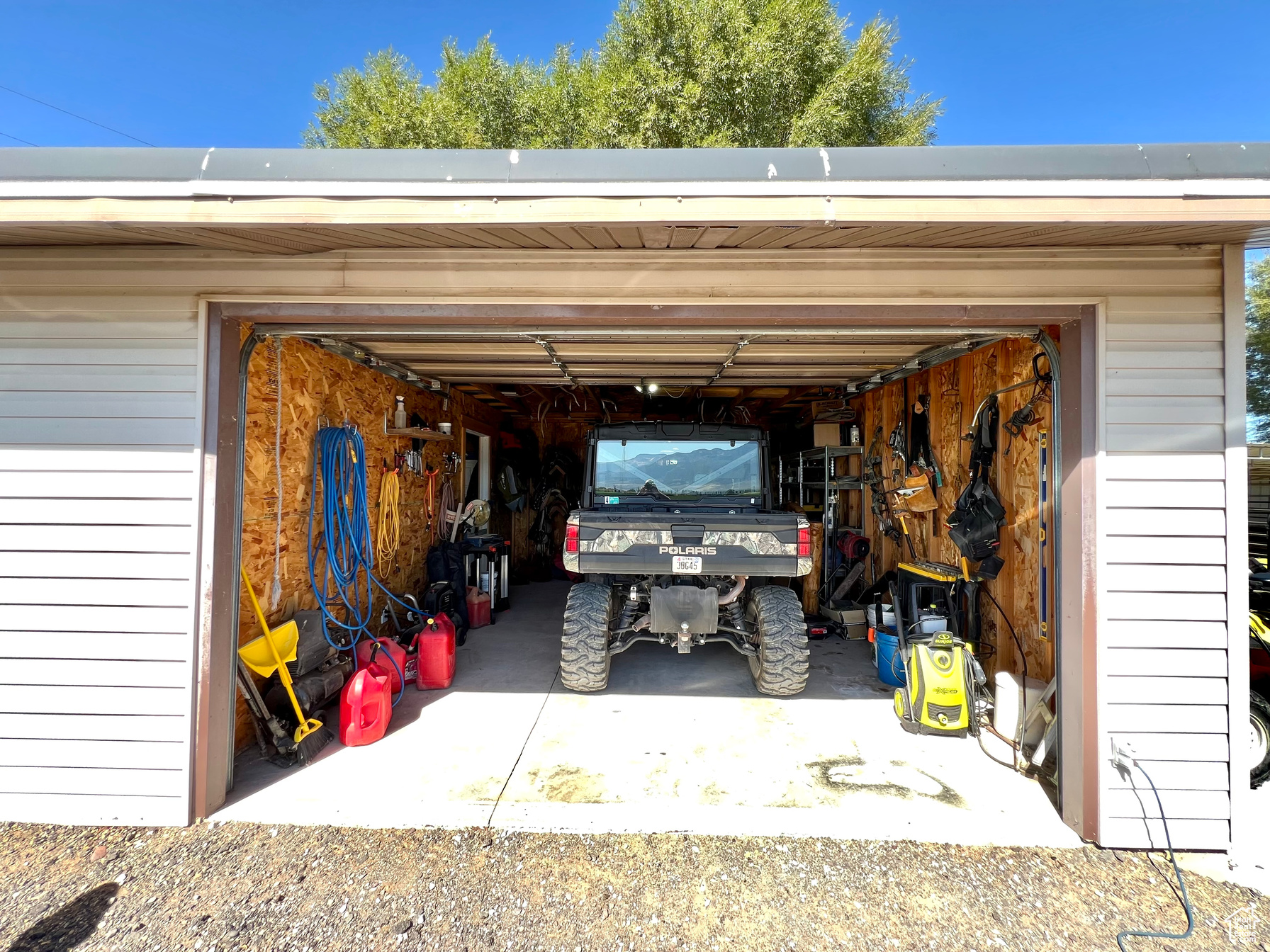 Richfield, Utah, 84701, United States, 5 Bedrooms Bedrooms, ,3 BathroomsBathrooms,Residential,For Sale,1761886