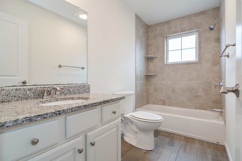 Rockland, Massachusetts, 02370, United States, 4 Bedrooms Bedrooms, ,3 BathroomsBathrooms,Residential,For Sale,1942802