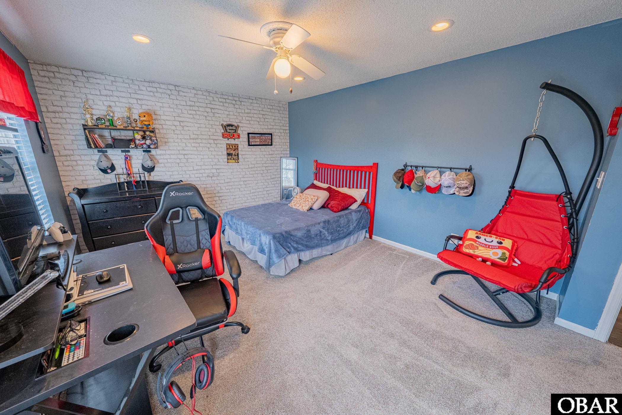 Moyock, North Carolina, 27958, United States, 6 Bedrooms Bedrooms, ,3 BathroomsBathrooms,Residential,For Sale,1997191