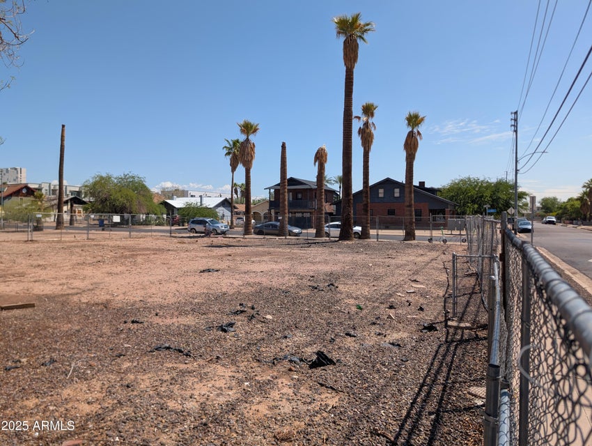 Phoenix, Arizona, 85006, United States, ,Residential,For Sale,1931122