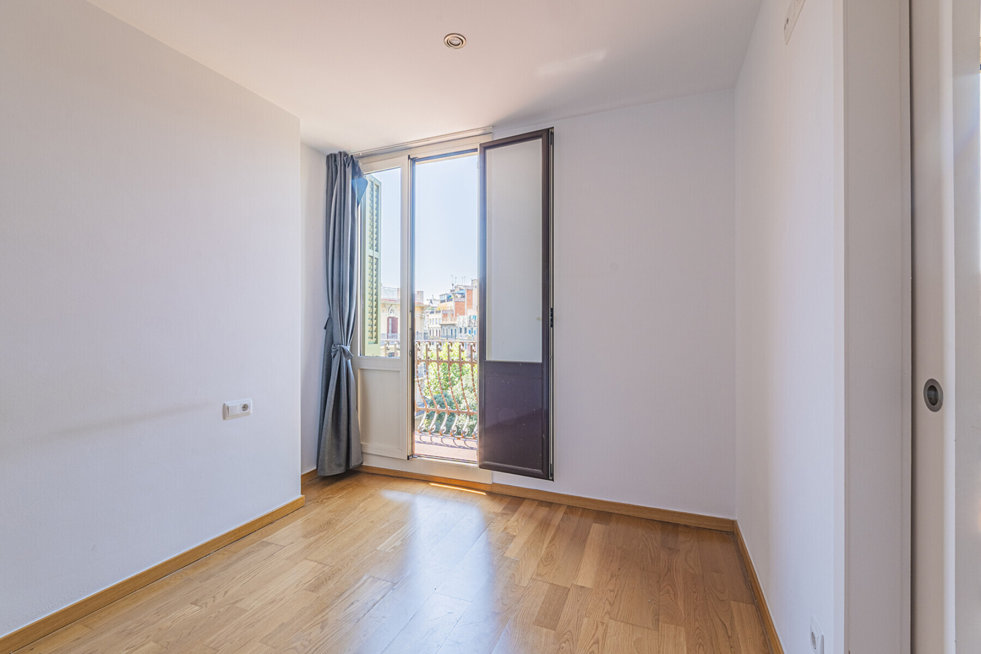  Bright top-floor apartment with a private terrace in Eixample - 物件實景