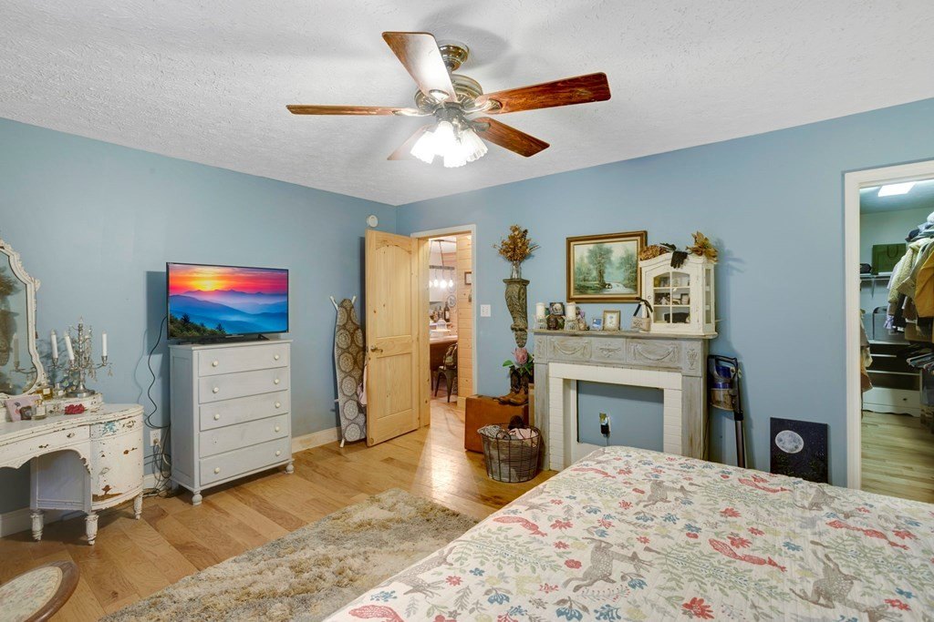 Blairsville, Georgia, 30512, United States, 3 Bedrooms Bedrooms, ,3 BathroomsBathrooms,Residential,For Sale,1889630
