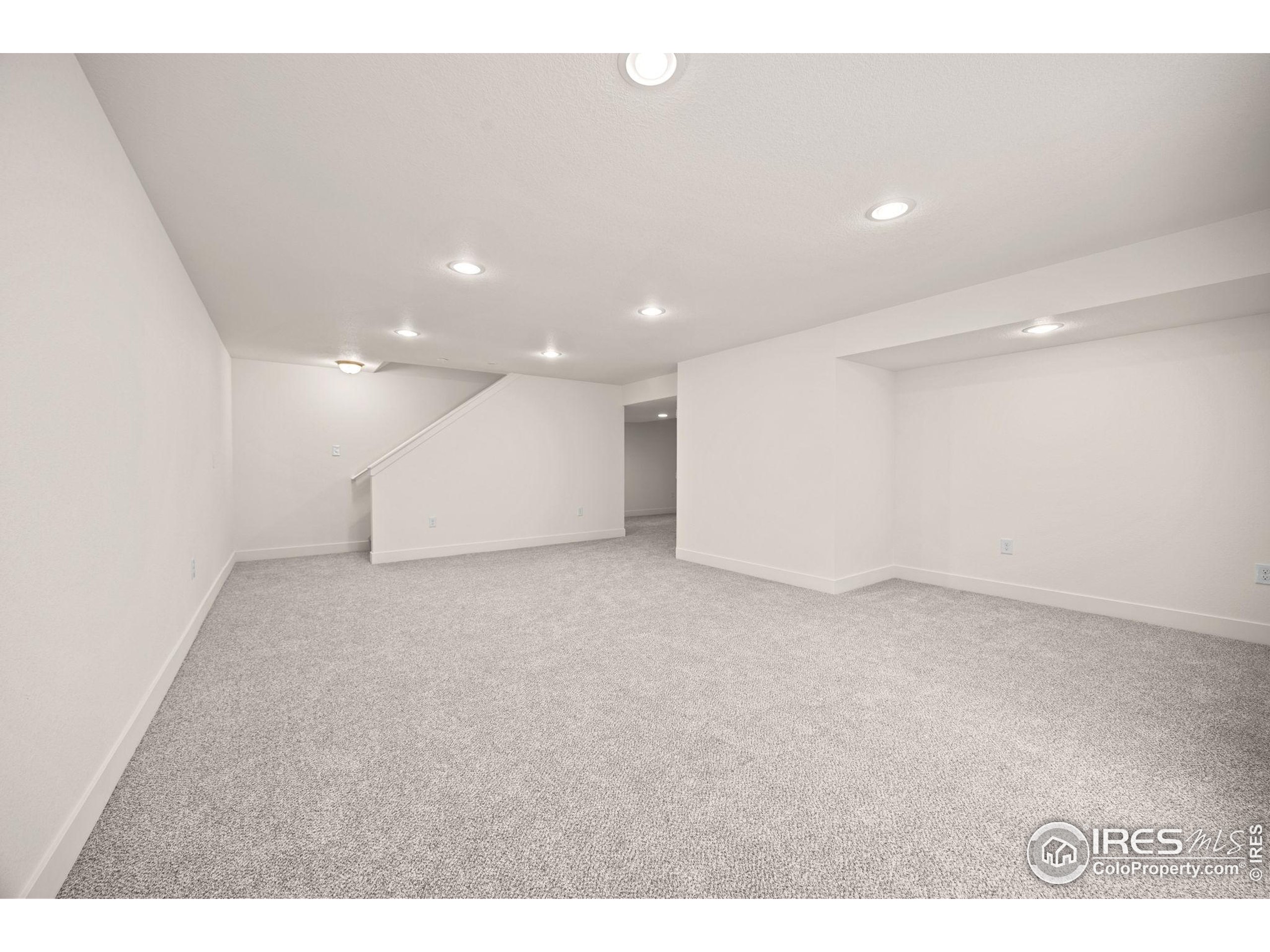 Severance, Colorado, 80550, United States, 5 Bedrooms Bedrooms, ,2 BathroomsBathrooms,Residential,For Sale,1890504