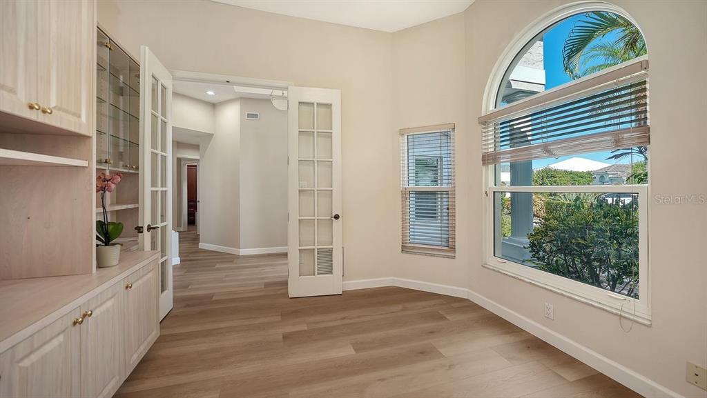 Sarasota, Florida, 34238, United States, 2 Bedrooms Bedrooms, ,2 BathroomsBathrooms,Residential,For Sale,1989499