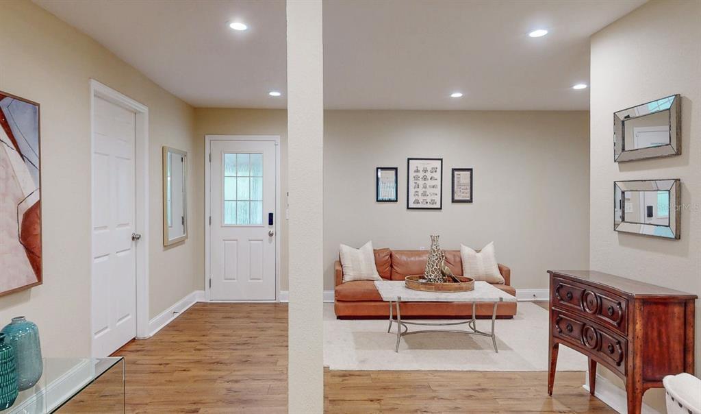 St Petersburg, Florida, 33713, United States, 3 Bedrooms Bedrooms, ,2 BathroomsBathrooms,Residential,For Sale,1985545