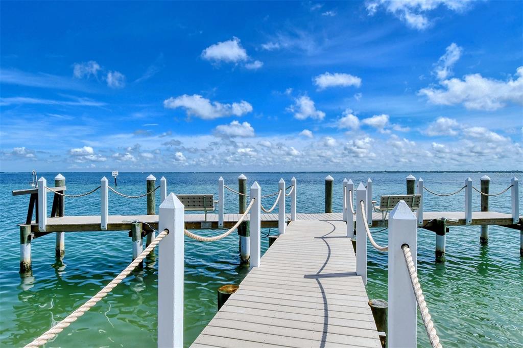 Longboat Key, Florida, 34228, United States, 2 Bedrooms Bedrooms, ,3 BathroomsBathrooms,Residential,For Sale,1989071