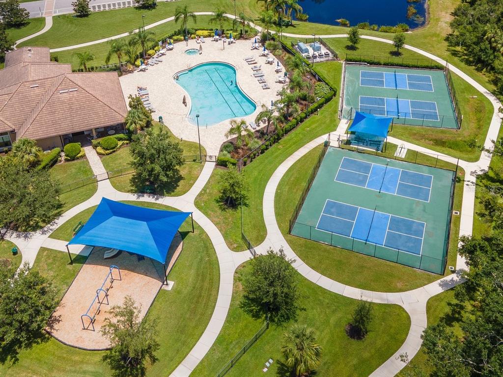 Bradenton, Florida, 34212, United States, 4 Bedrooms Bedrooms, ,4 BathroomsBathrooms,Residential,For Sale,1908693