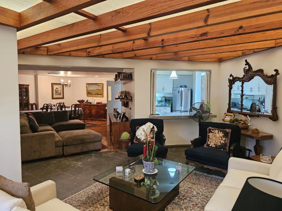 Palo Santo, Miguel Hidalgo, Ciudad de México, 11950, Mexico, 6 Bedrooms Bedrooms, ,2 BathroomsBathrooms,Residential,For Sale,Palo Santo,1627734