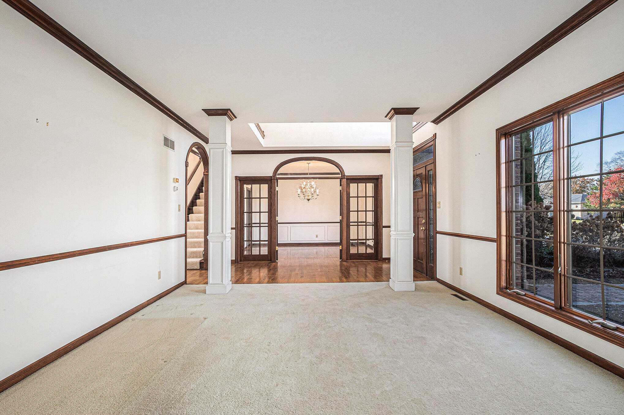 Dyer, Indiana, 46311, United States, 5 Bedrooms Bedrooms, ,5 BathroomsBathrooms,Residential,For Sale,2001175