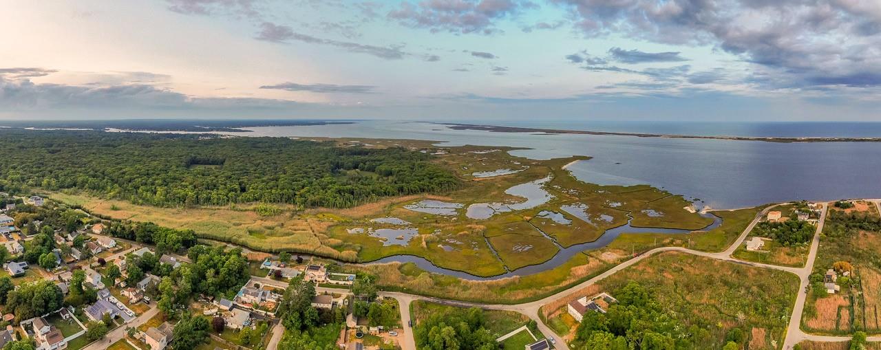 Mastic Beach, New York, 11951, United States, 4 Bedrooms Bedrooms, ,4 BathroomsBathrooms,Residential,For Sale,1975378