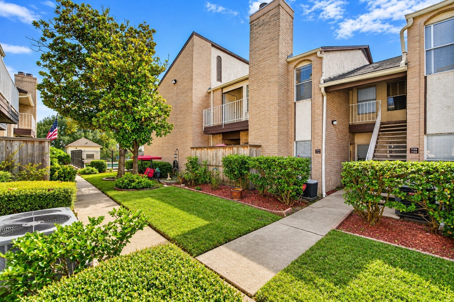 Spenwick Dr, Houston, TX 77055