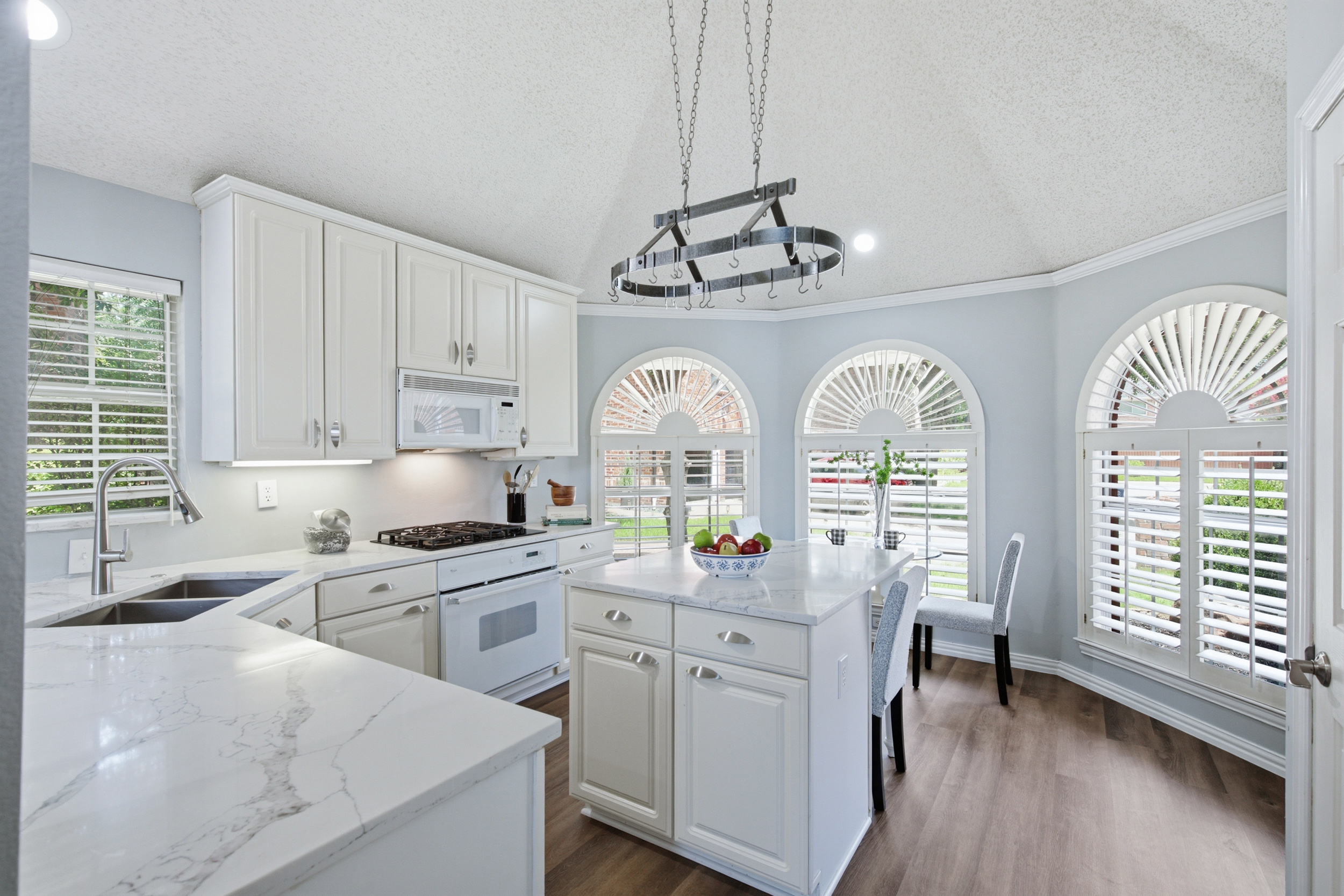  Updated Addison Gem  3 Beds + Game Room  Low-Maintenance Living - 物件實景