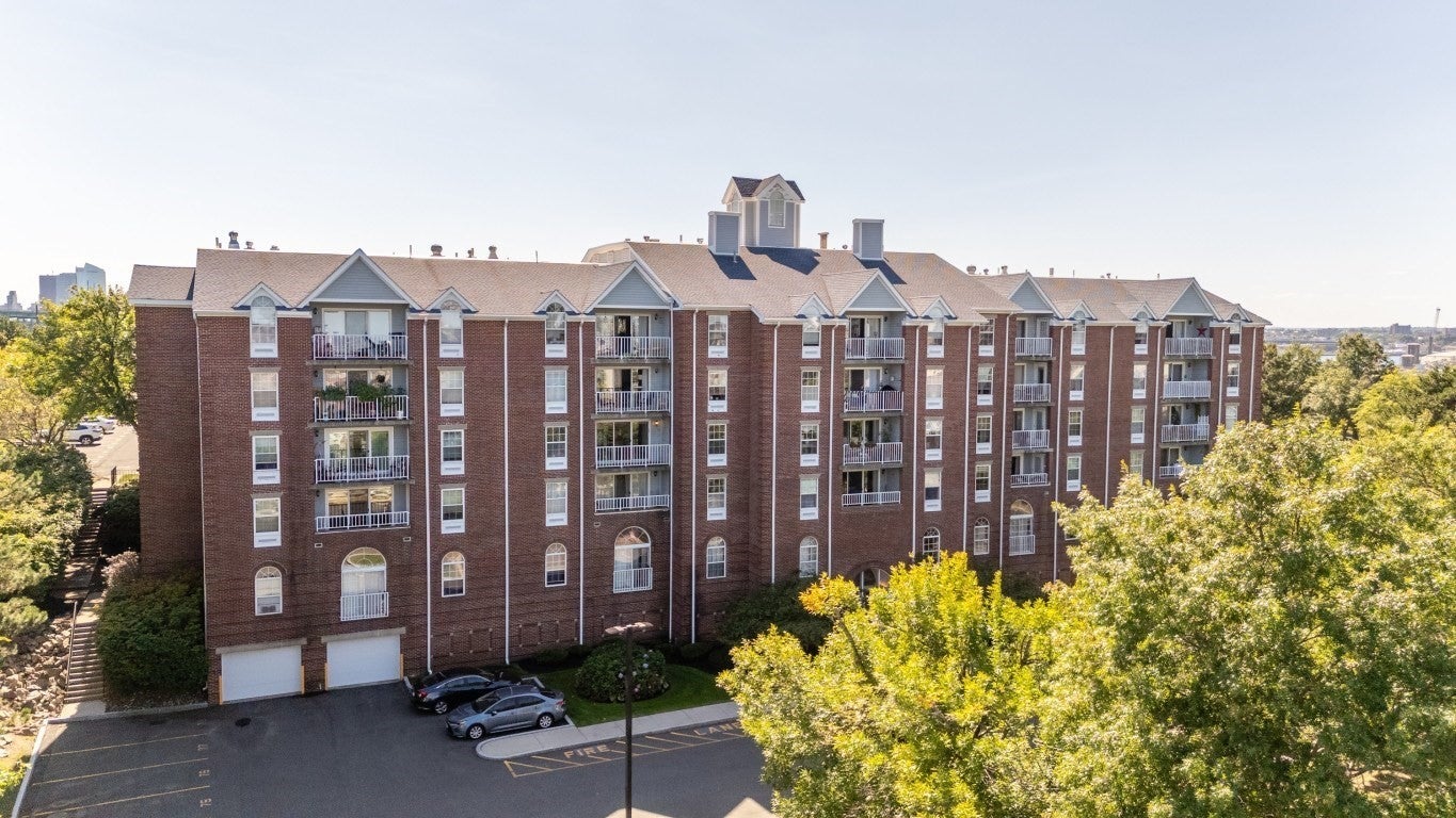 Boatswains Way, Chelsea, MA 02150 #1