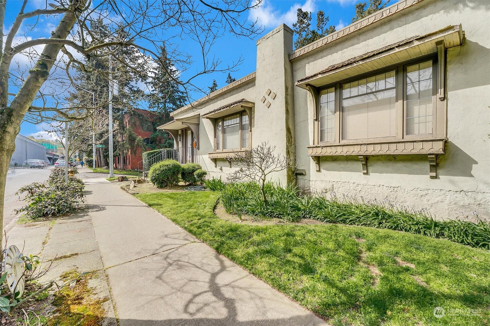 2203 BOYLSTON AVENUE E, SEATTLE, Washington, 98102, United States, ,Residential,For Sale,2203 BOYLSTON AVENUE E,1622774