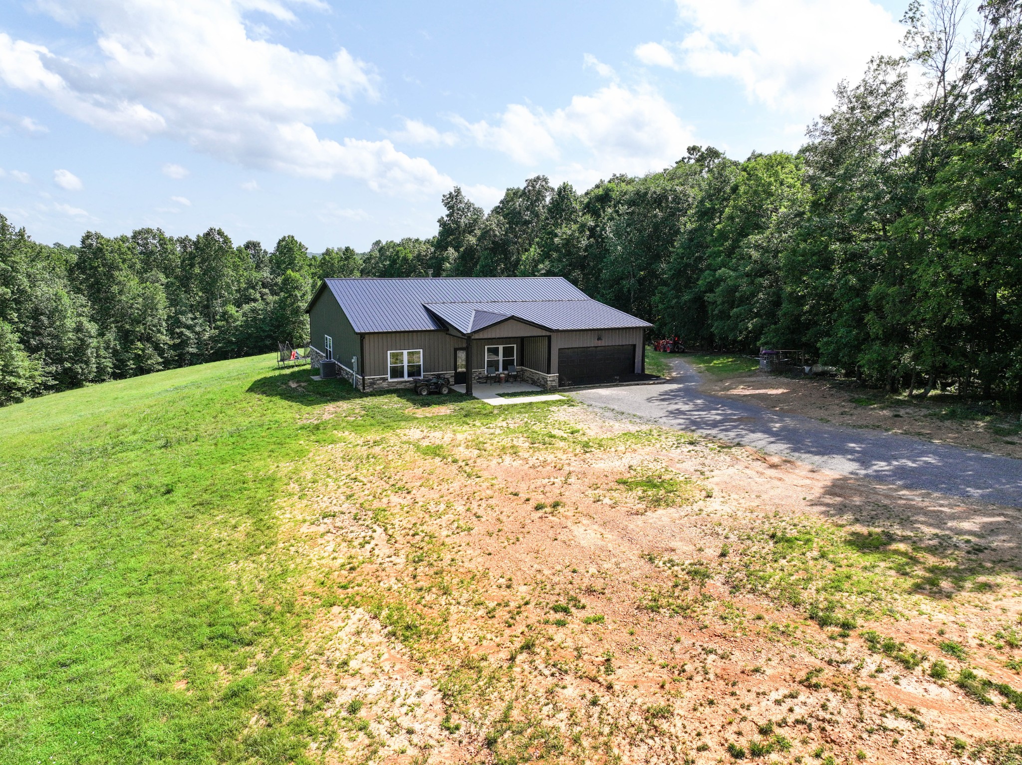 Indian Mound, Tennessee, 37079, United States, 3 Bedrooms Bedrooms, ,2 BathroomsBathrooms,Residential,For Sale,1866881