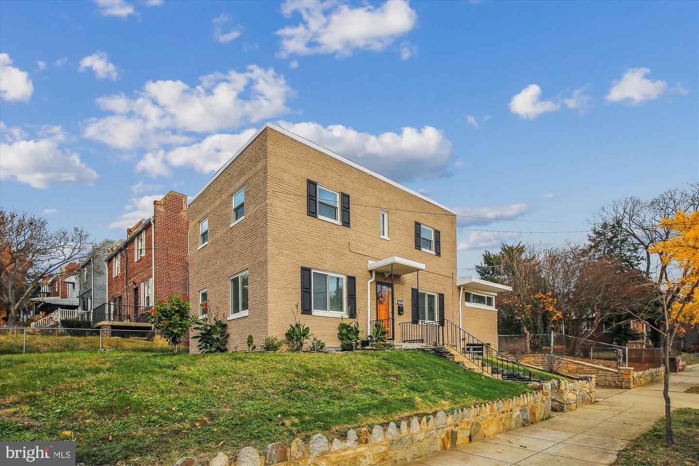 3300 18th Pl Se, WASHINGTON, District Of Columbia, 20020, United States, 5 Bedrooms Bedrooms, ,3 BathroomsBathrooms,Residential,For Sale,3300 18th Pl Se,1431167