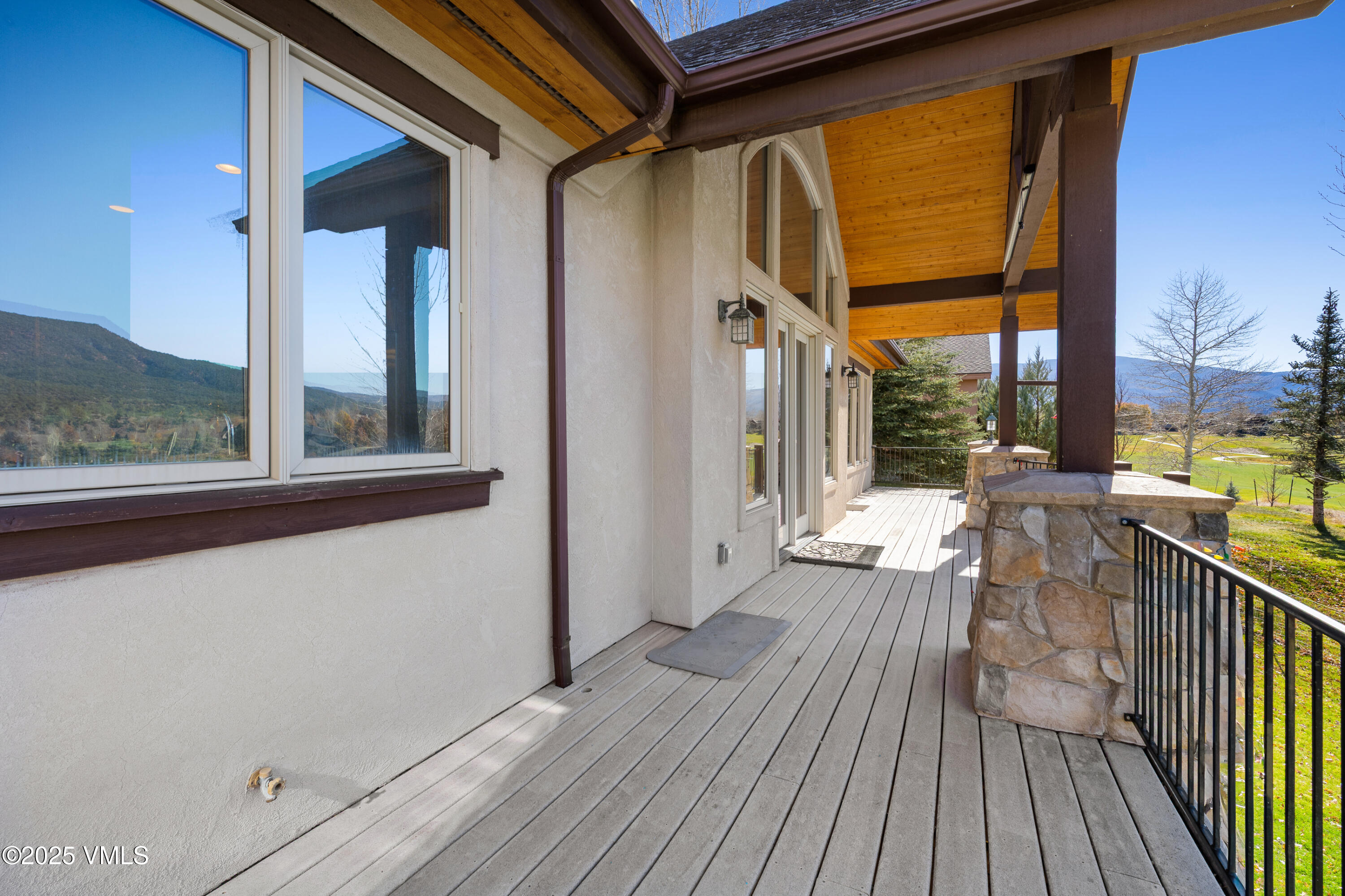 Gypsum, Colorado, 81637, United States, 6 Bedrooms Bedrooms, ,5 BathroomsBathrooms,Residential,For Sale,1987676