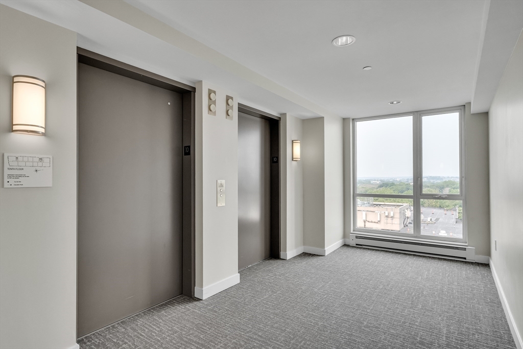 Medford, Massachusetts, 02155, United States, 2 Bedrooms Bedrooms, ,2 BathroomsBathrooms,Residential,For Sale,1940051