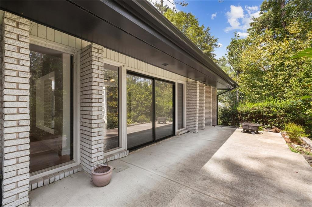 Atlanta, Georgia, 30345, United States, 3 Bedrooms Bedrooms, ,2 BathroomsBathrooms,Residential,For Sale,1942165