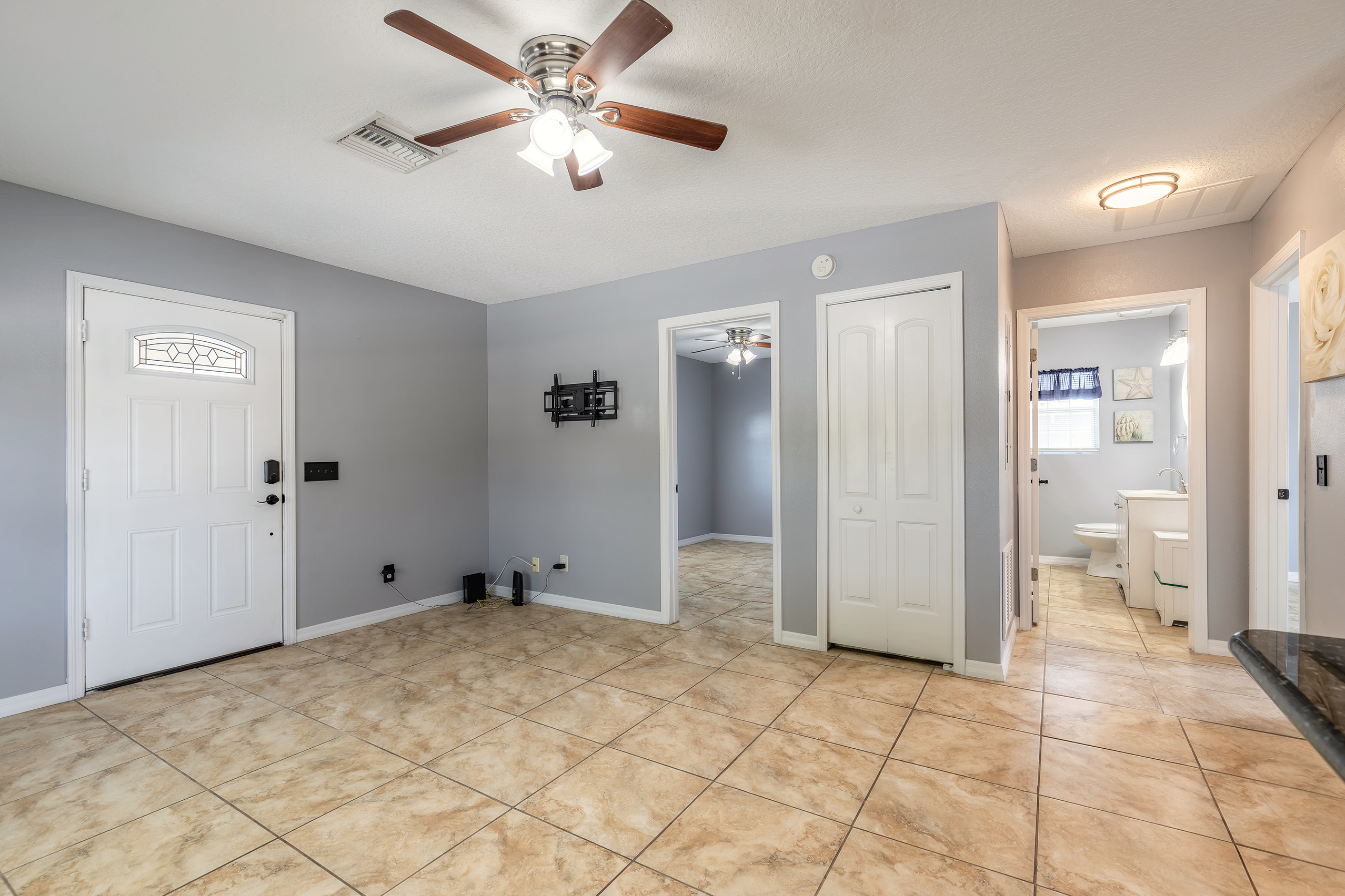 Daytona Beach, Florida, 32118, United States, 5 Bedrooms Bedrooms, ,3 BathroomsBathrooms,Residential,For Sale,1982545