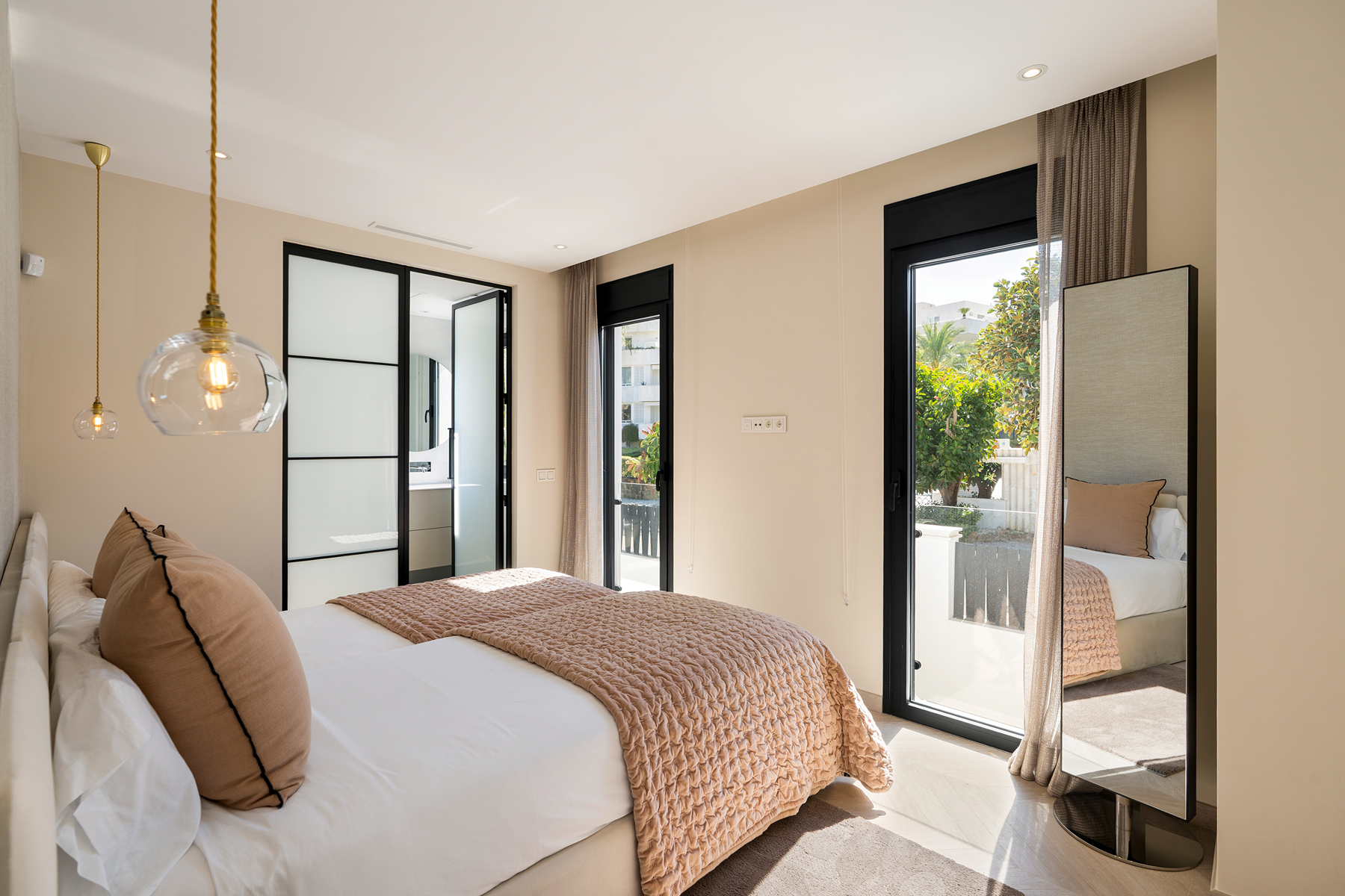  Renovated villa with views of La Concha in Las Brisas, Marbella - 物件實景