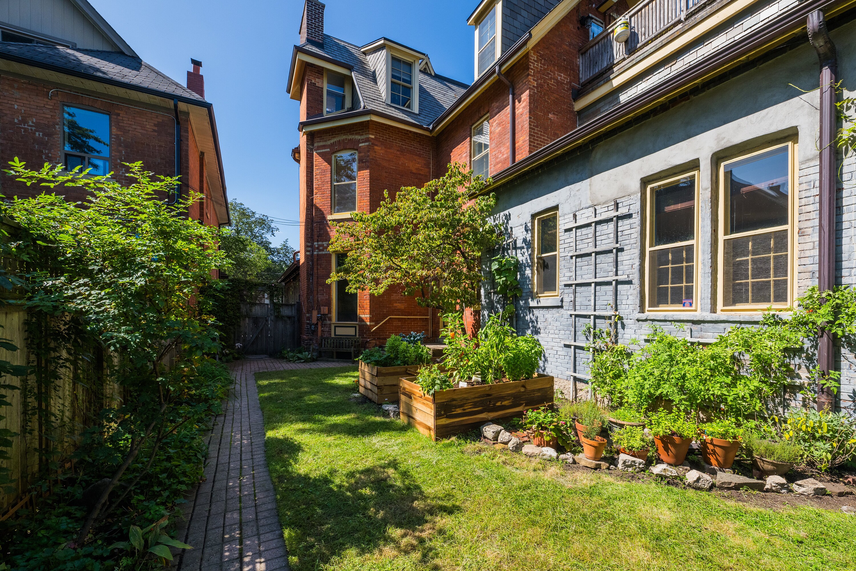  Victorian Grande Dame Fourplex - 物件實景