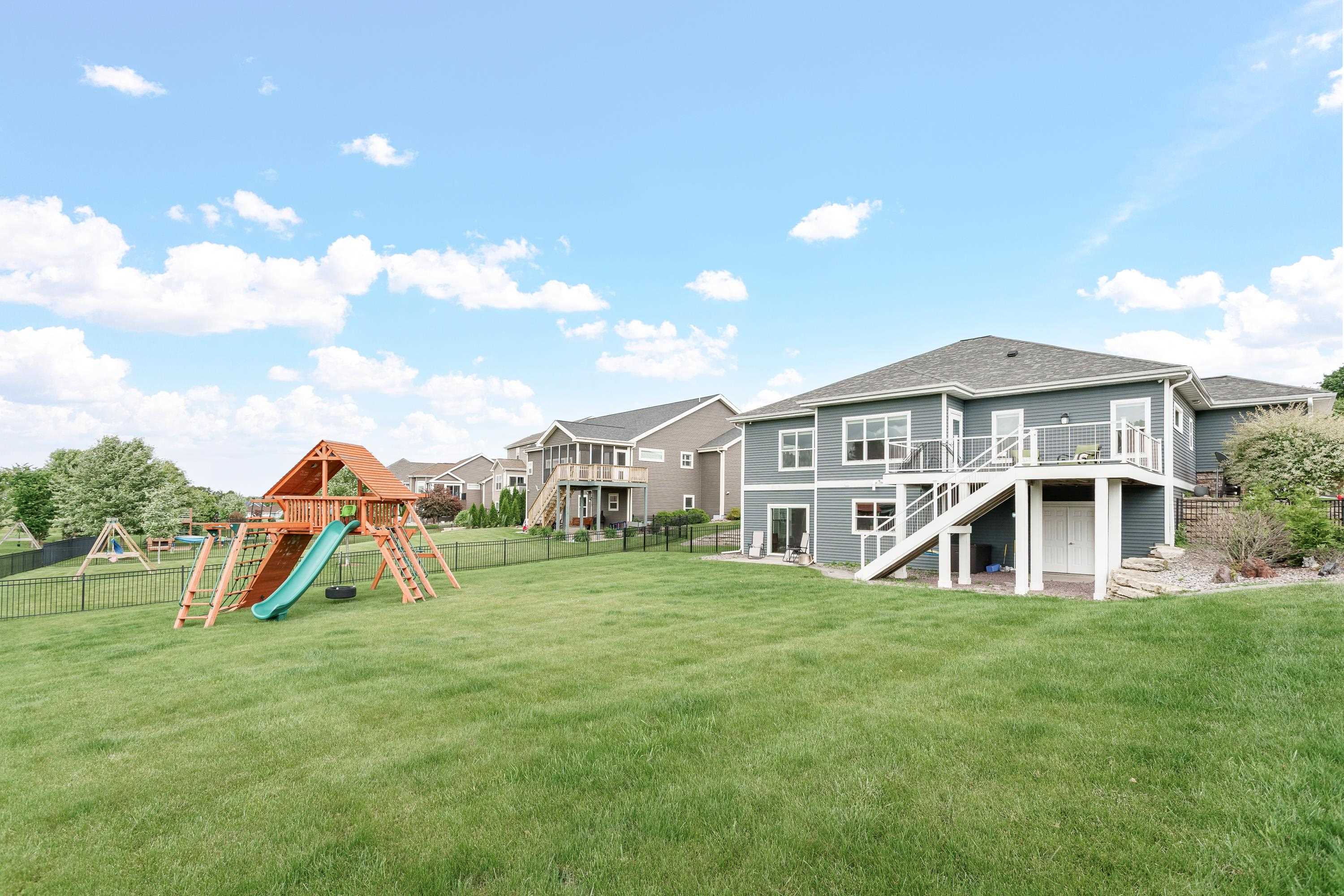 Deforest, Wisconsin, 53532, United States, 4 Bedrooms Bedrooms, ,3 BathroomsBathrooms,Residential,For Sale,1923303