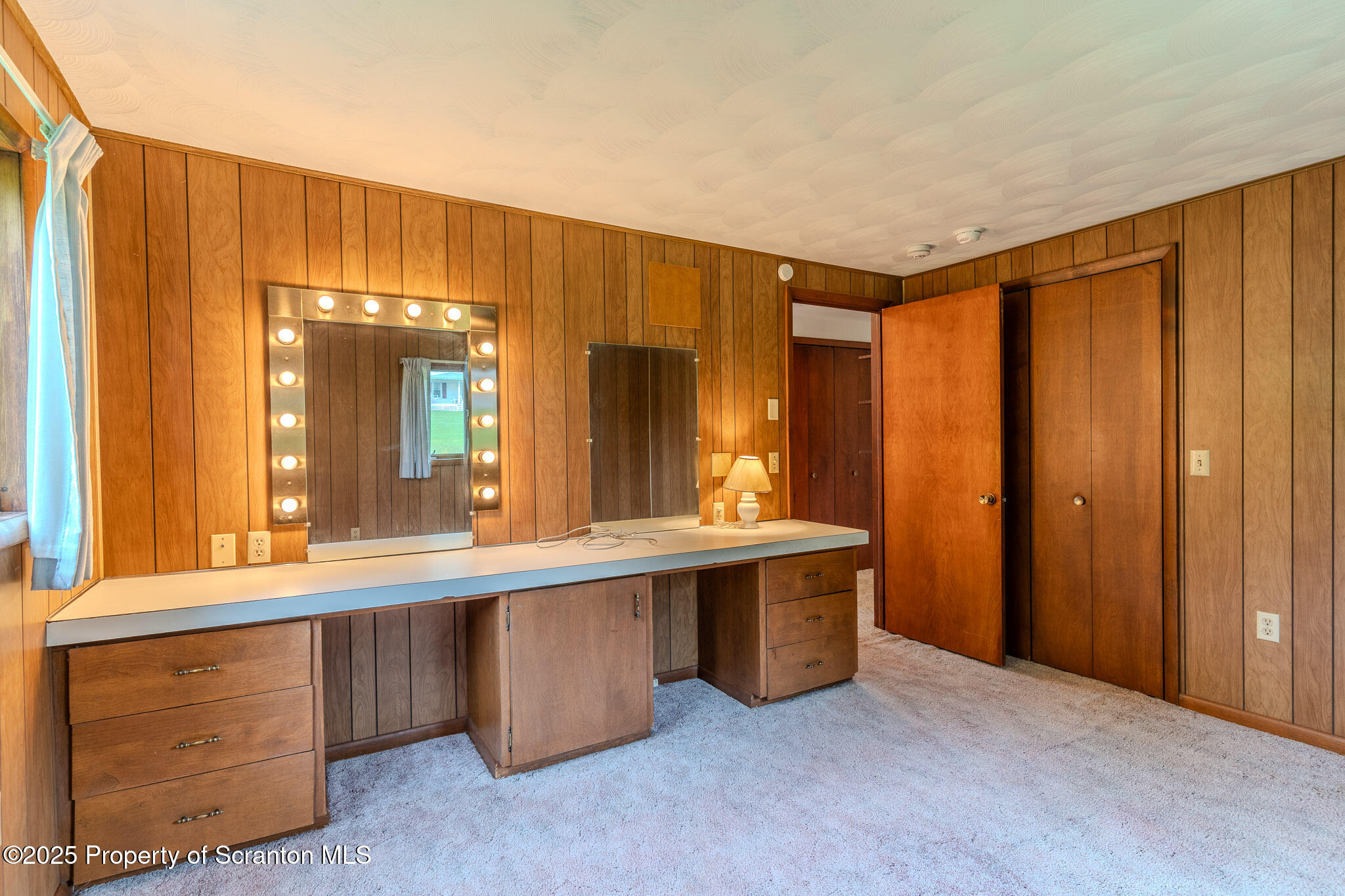 New Milford, Pennsylvania, 18834, United States, 4 Bedrooms Bedrooms, ,4 BathroomsBathrooms,Residential,For Sale,1837869