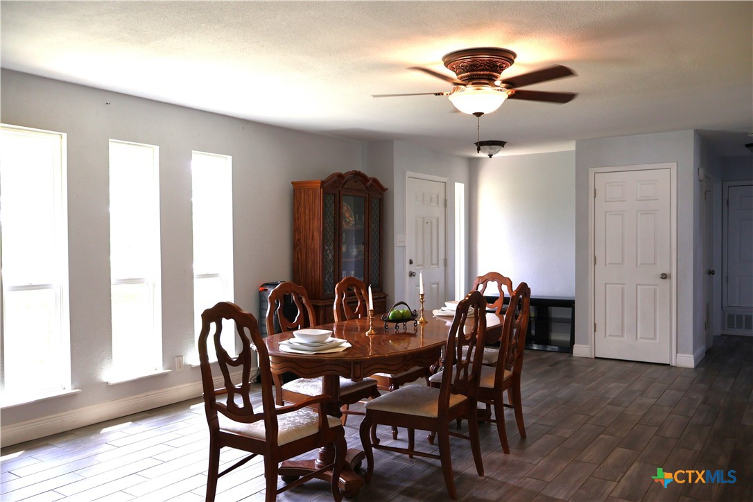 Killeen, Texas, 76542, United States, 3 Bedrooms Bedrooms, ,3 BathroomsBathrooms,Residential,For Sale,1932506