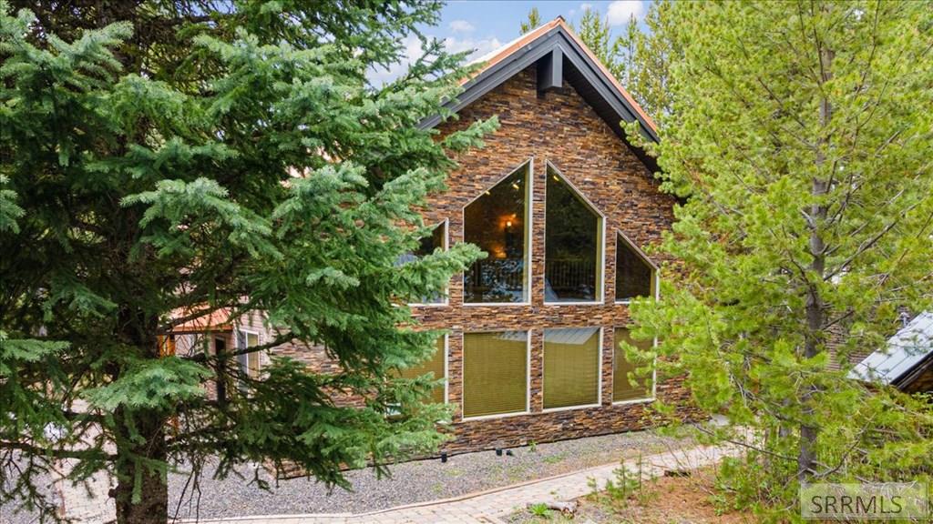 ISLAND PARK, Idaho, 83429, United States, 5 Bedrooms Bedrooms, ,3 BathroomsBathrooms,Residential,For Sale,2005843