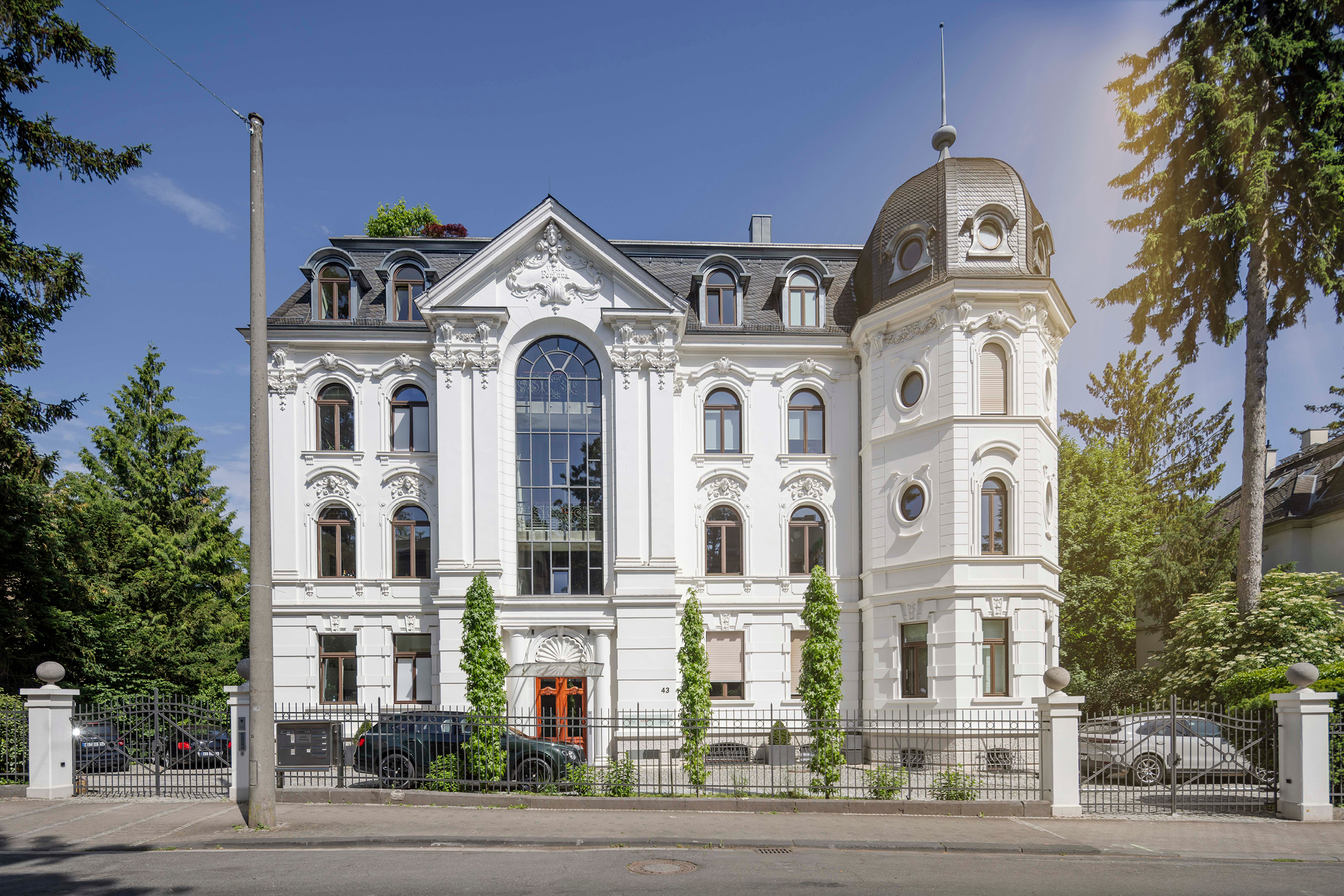  Historic architecture, social prestige, and a prestigious location next to the s - 物件實景