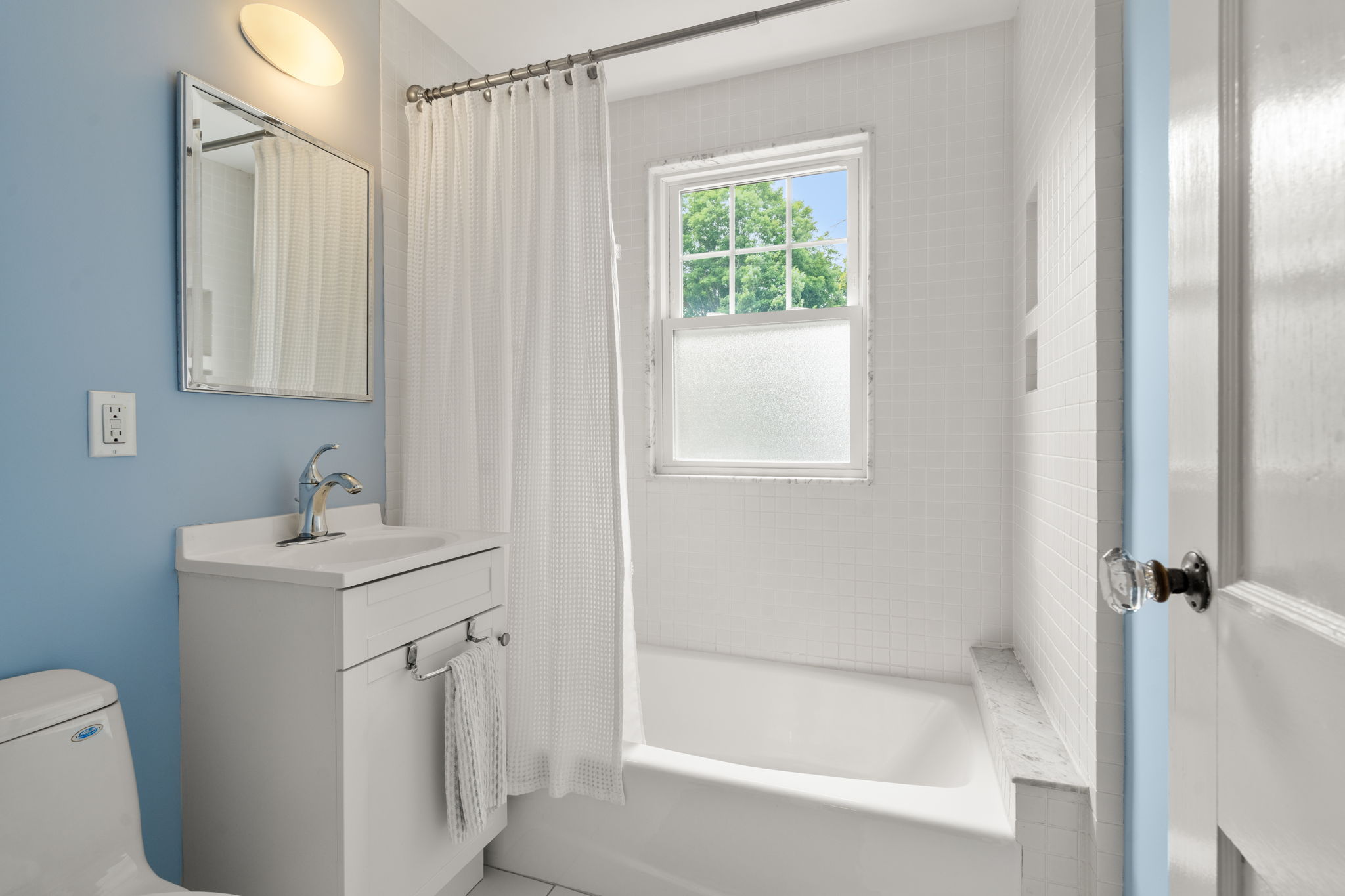  16 Lewis Street, Newton, MA, 02458 - 物件實景