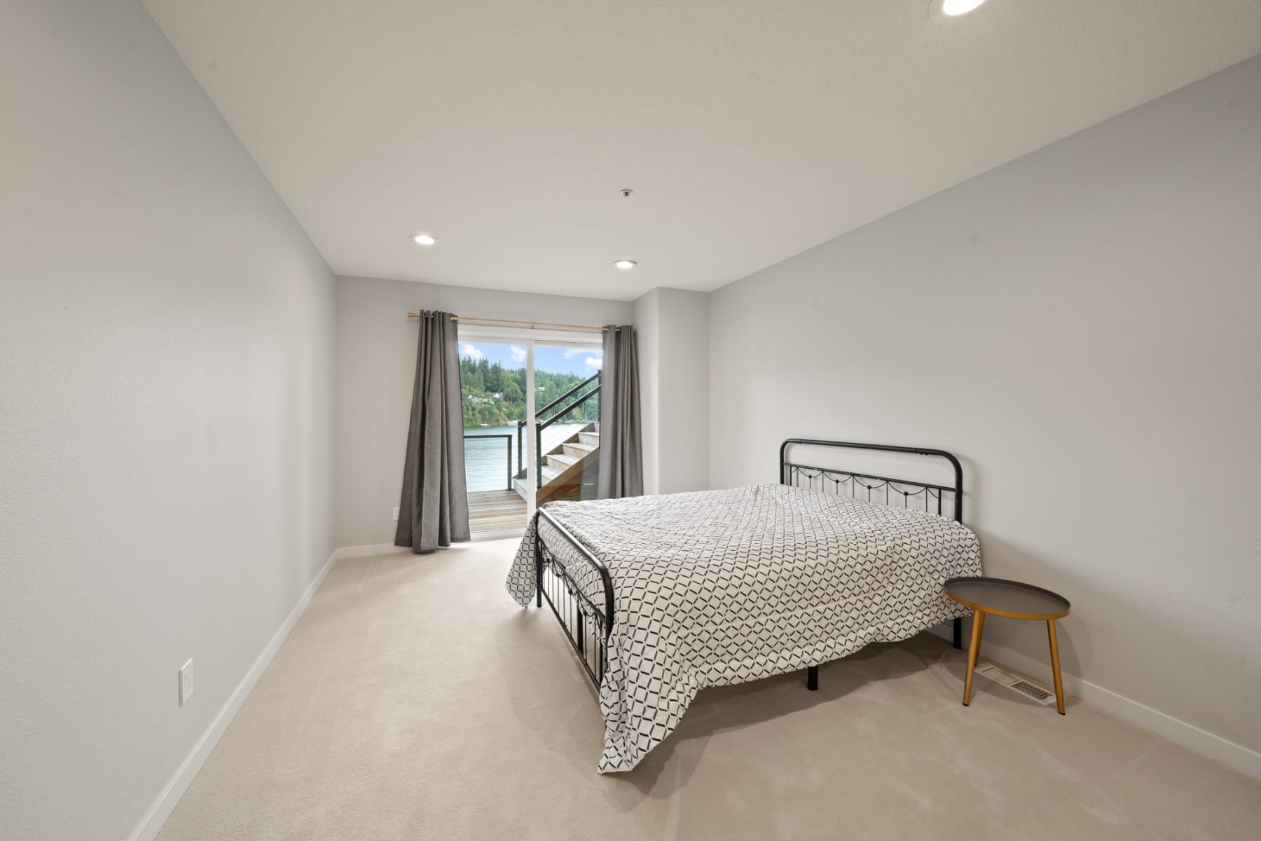  2236 SUMMIT CT Lake Oswego, OR 97034 - 物件實景