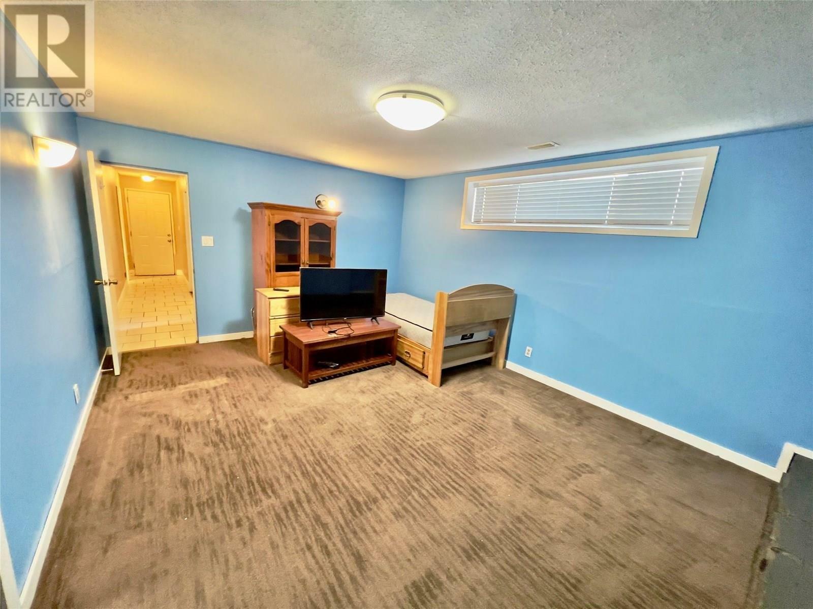 KAMLOOPS, British Columbia, V2C 1T2, CA, 5 Bedrooms Bedrooms, ,2 BathroomsBathrooms,Residential,For Sale,1839266